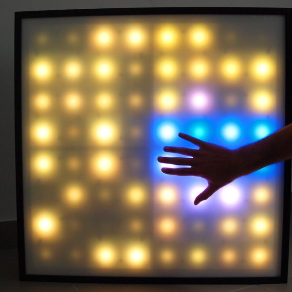 Panel interaktywny do terapii światłem