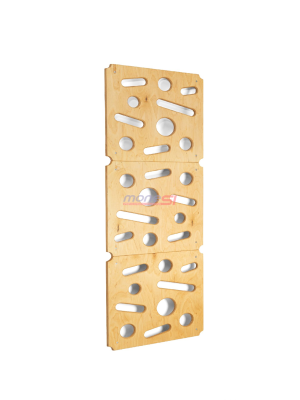 Ścianka wspinaczkowa z otworami